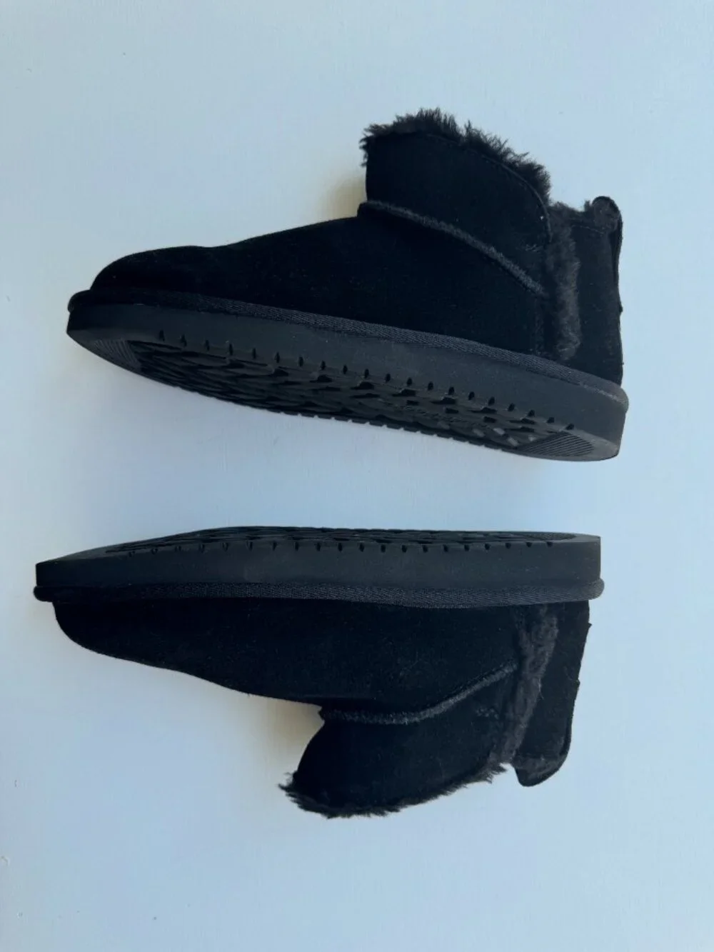 Koolaburra by UGG Kids Koola Ultra Mini Black Suede Winter Boots Size 2 Zipper